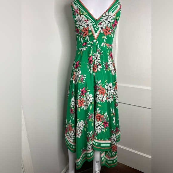 Vince Camuto Floral A line Handkerchief Green V-Neck Dress - Picture 1 of 12